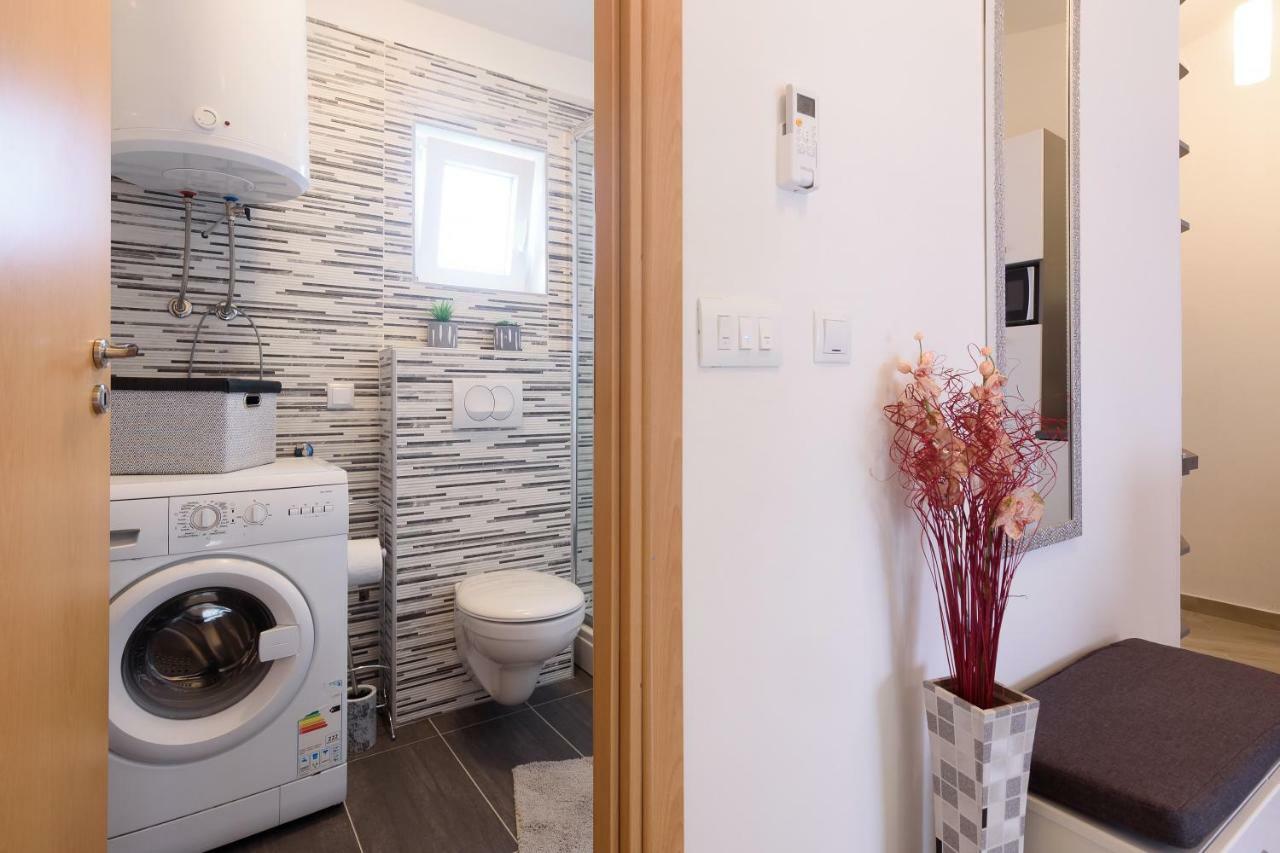 Apartmani Judita Zadar Exterior foto