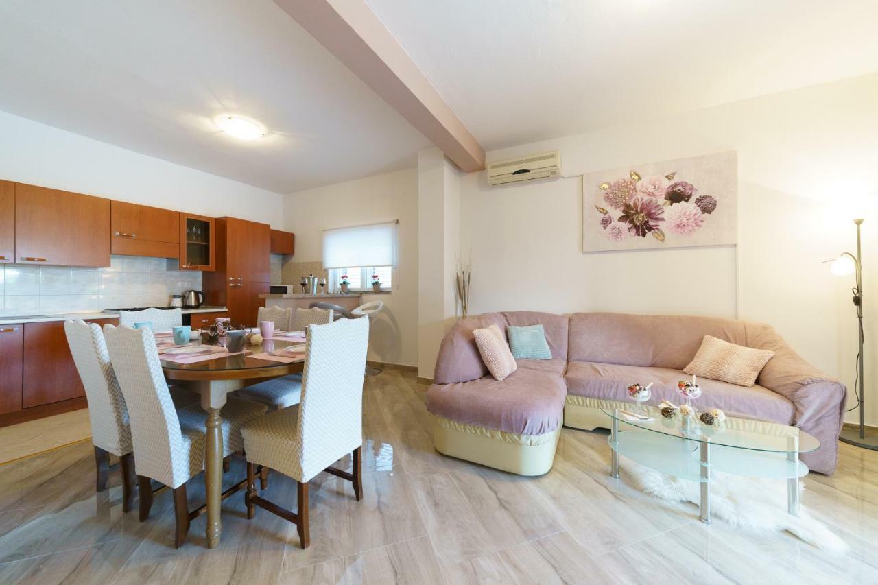 Apartmani Judita Zadar Exterior foto