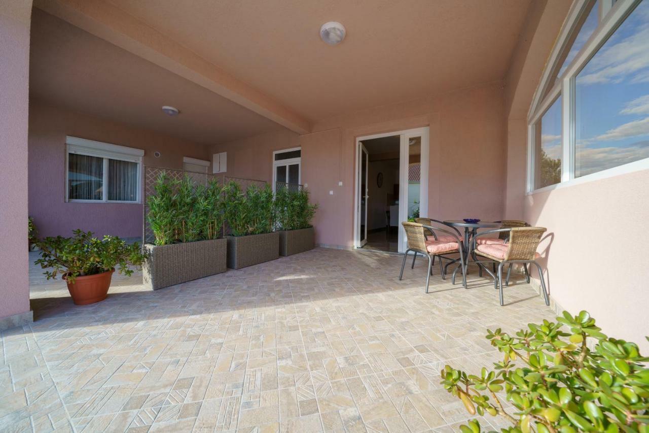 Apartmani Judita Zadar Exterior foto